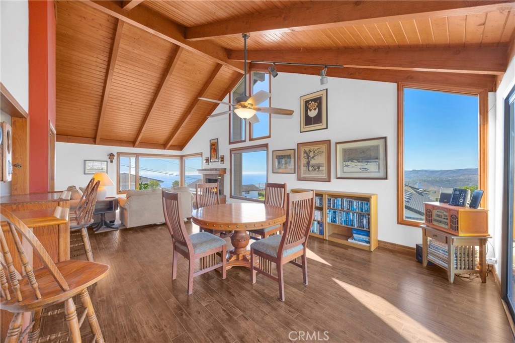 405 Avenida Salvador