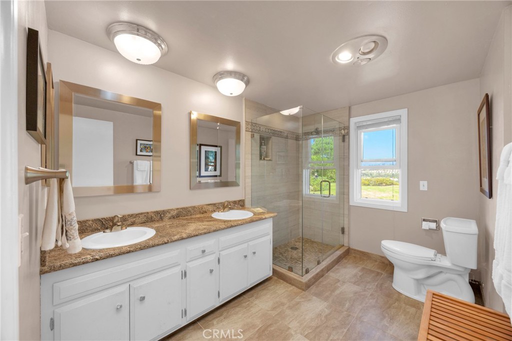 405 Avenida Salvador