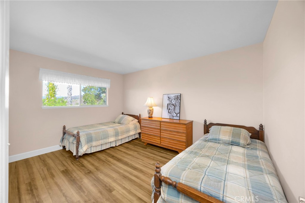 405 Avenida Salvador