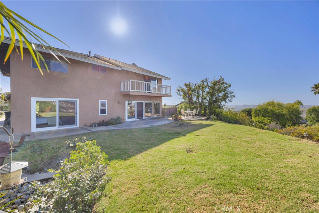 405 Avenida Salvador