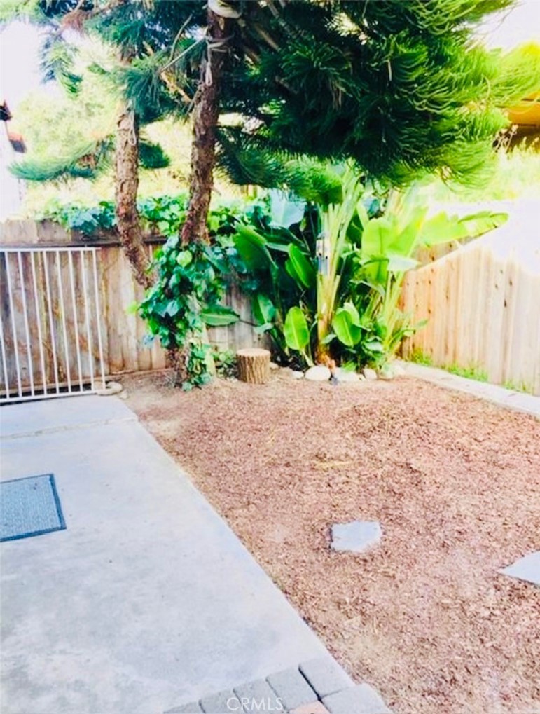 137 W Avenida Florencia