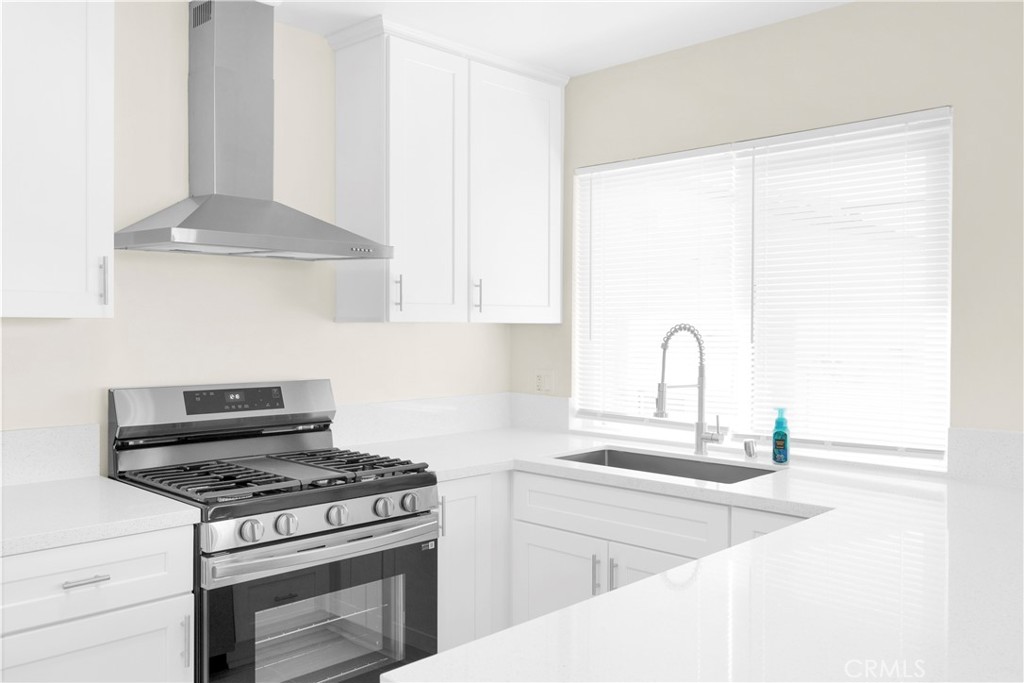 213 Unit A Avenida Rosa