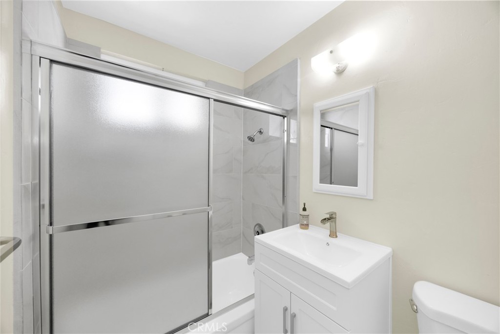 213 Unit A Avenida Rosa