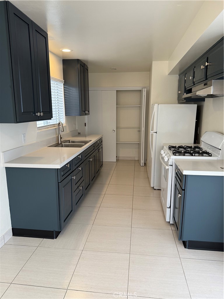 308 Avenida Granada A