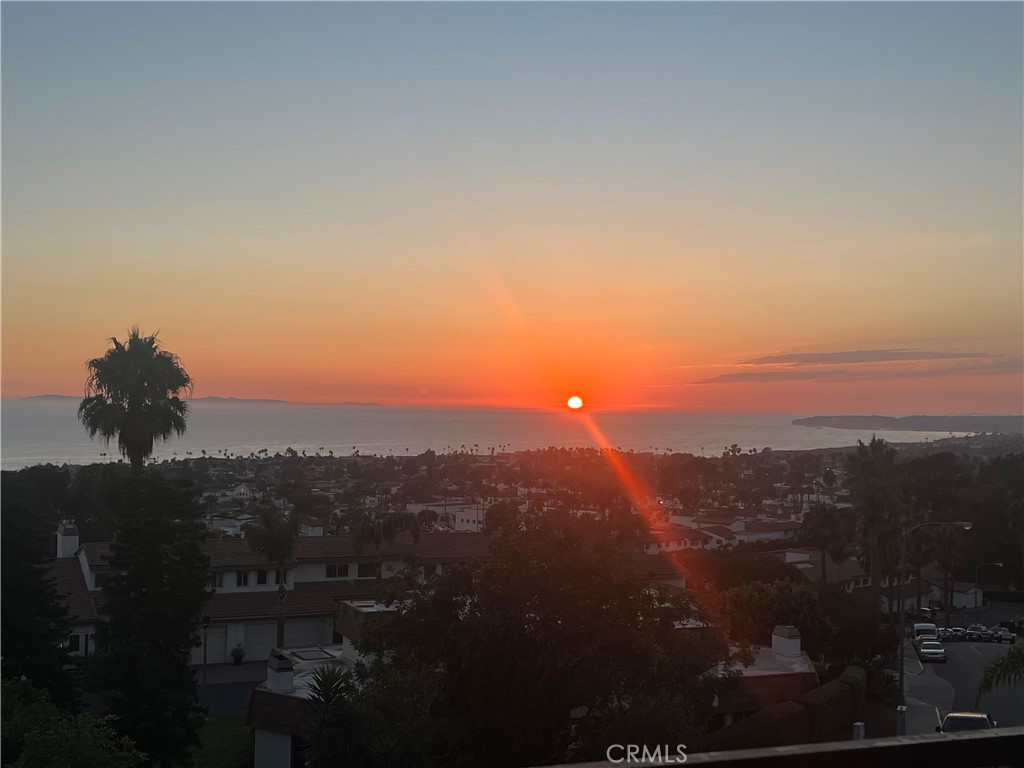 201 S La Esperanza R10