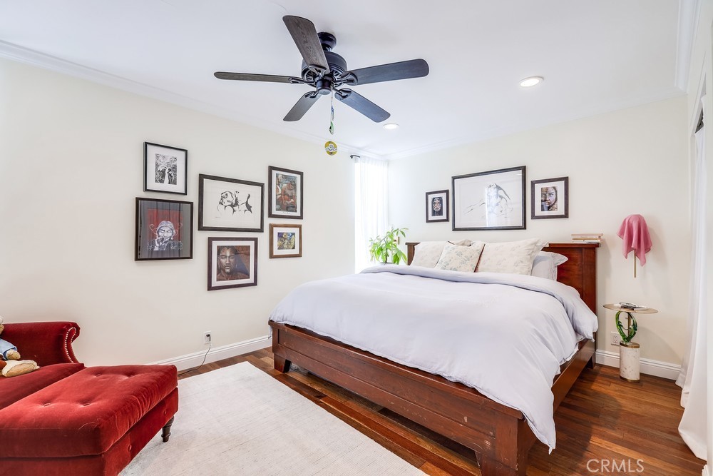 201 S La Esperanza R10