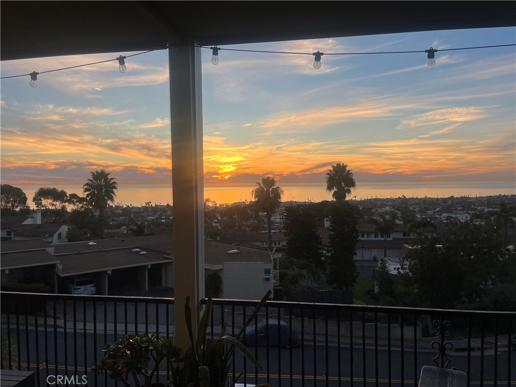 201 S La Esperanza R10