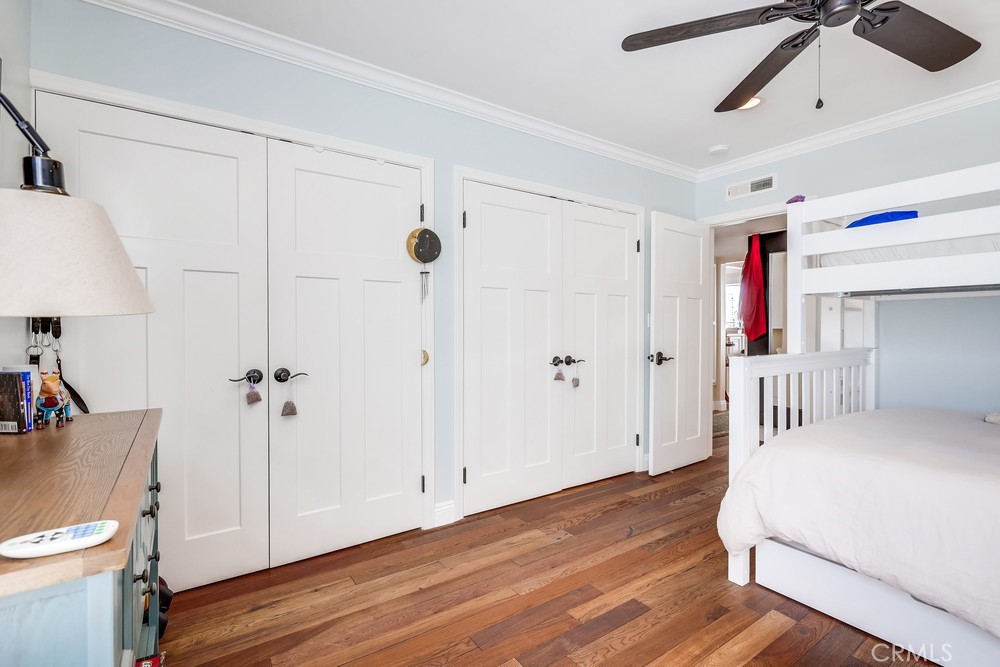 201 S La Esperanza R10