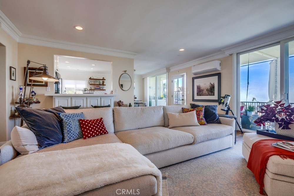 201 S La Esperanza R10