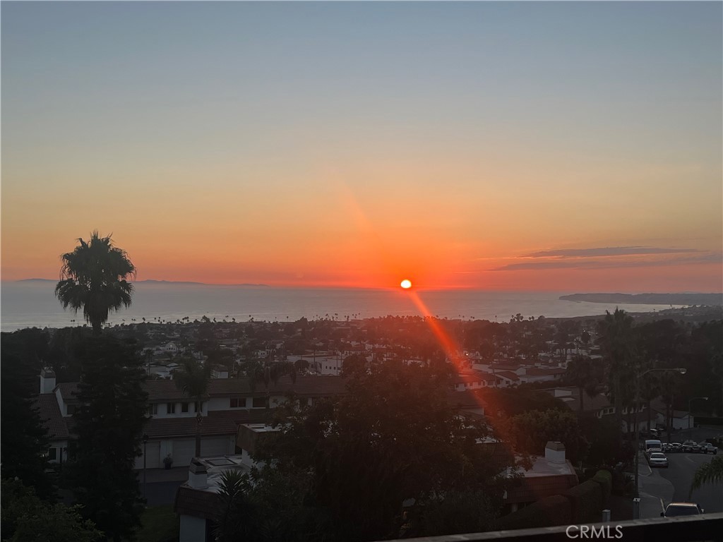 201 S La Esperanza R10