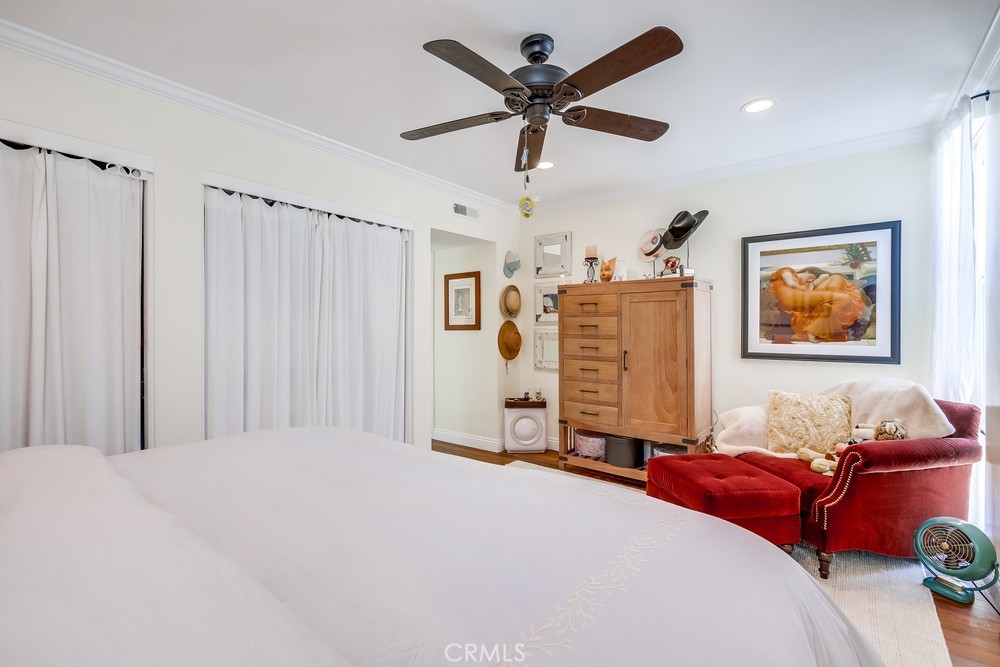 201 S La Esperanza R10