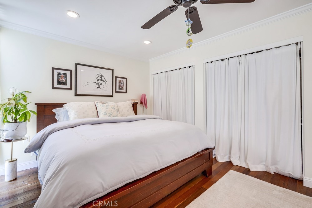 201 S La Esperanza R10