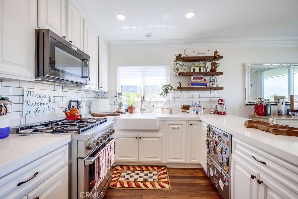 201 S La Esperanza R10