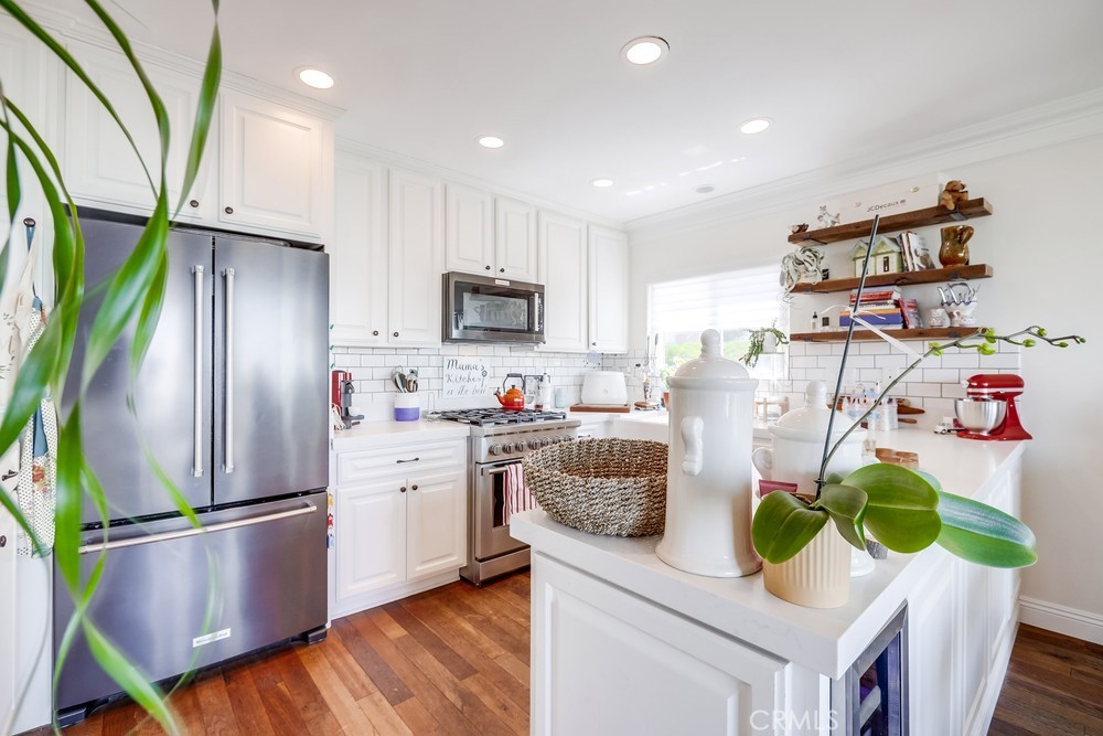 201 S La Esperanza R10