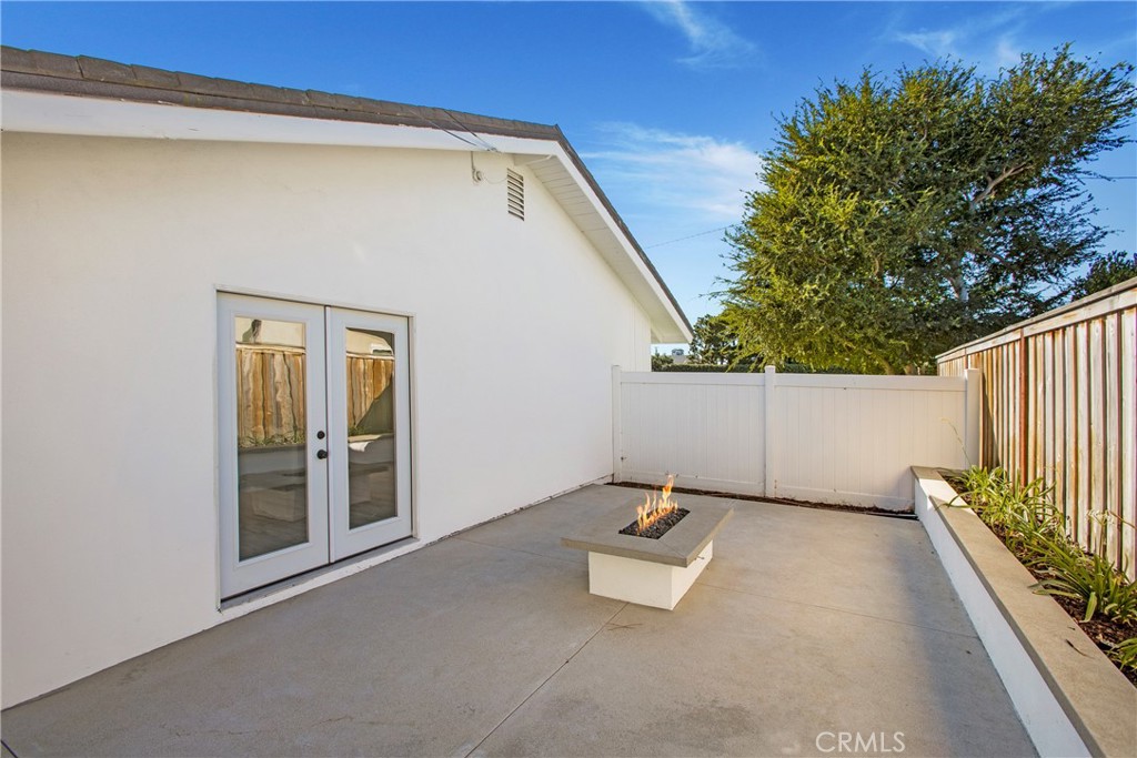 13772 Sanderstead Road