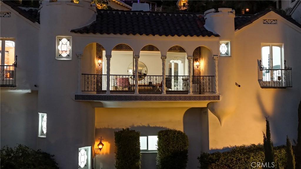 2111 Rockledge