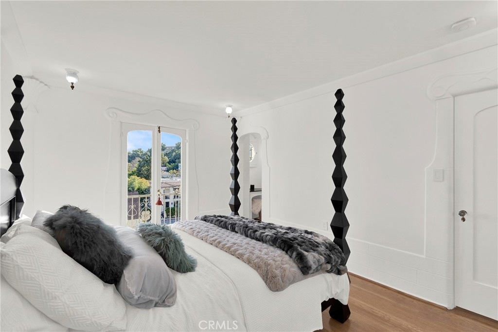 2111 Rockledge