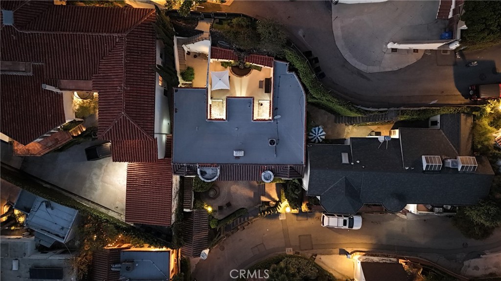 2111 Rockledge