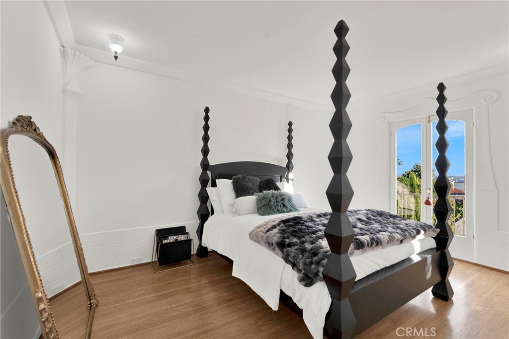 2111 Rockledge