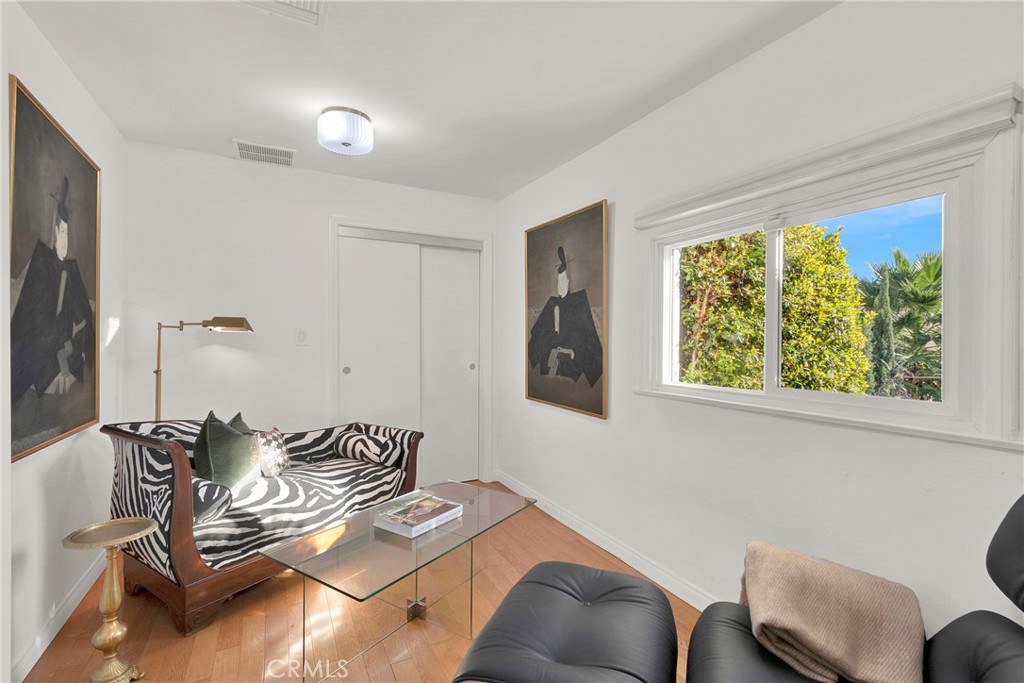 2111 Rockledge