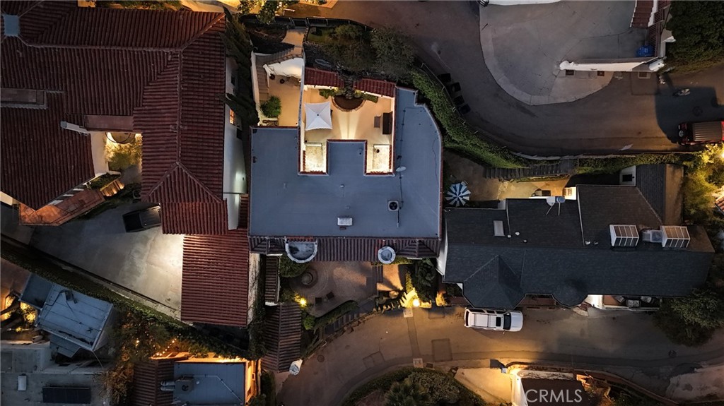 2111 Rockledge
