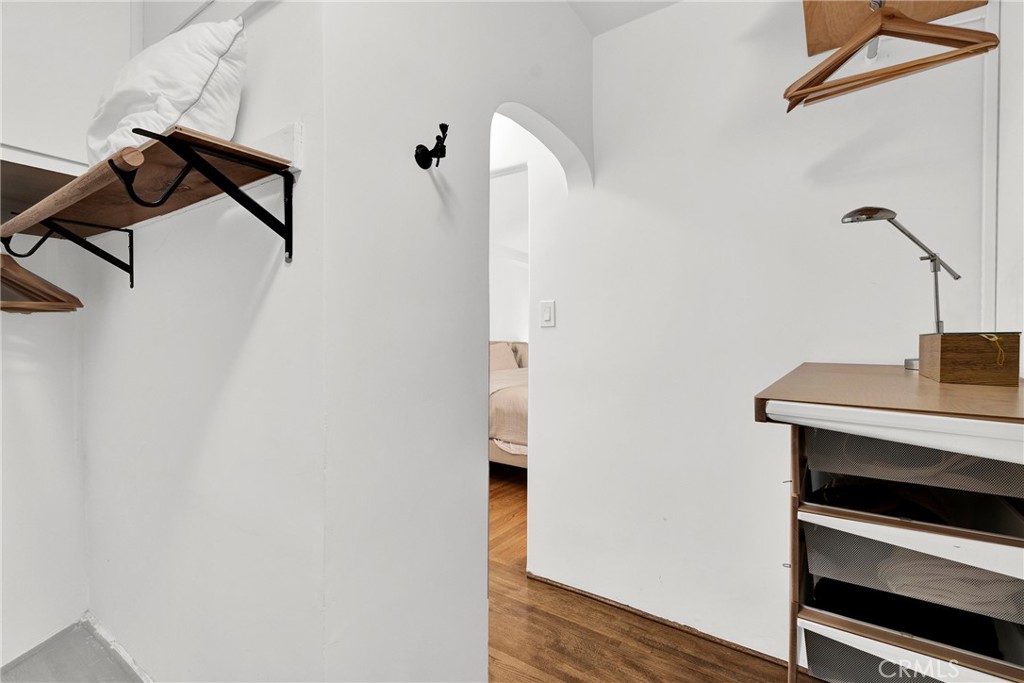 2111 Rockledge
