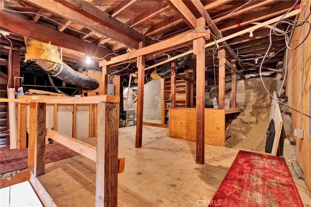 2111 Rockledge