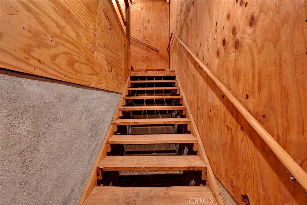 2111 Rockledge