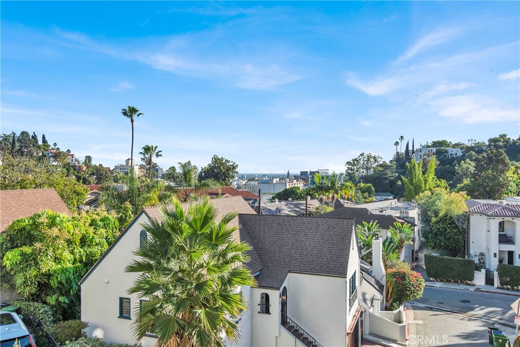 2111 Rockledge