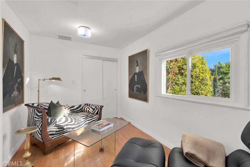 2111 Rockledge