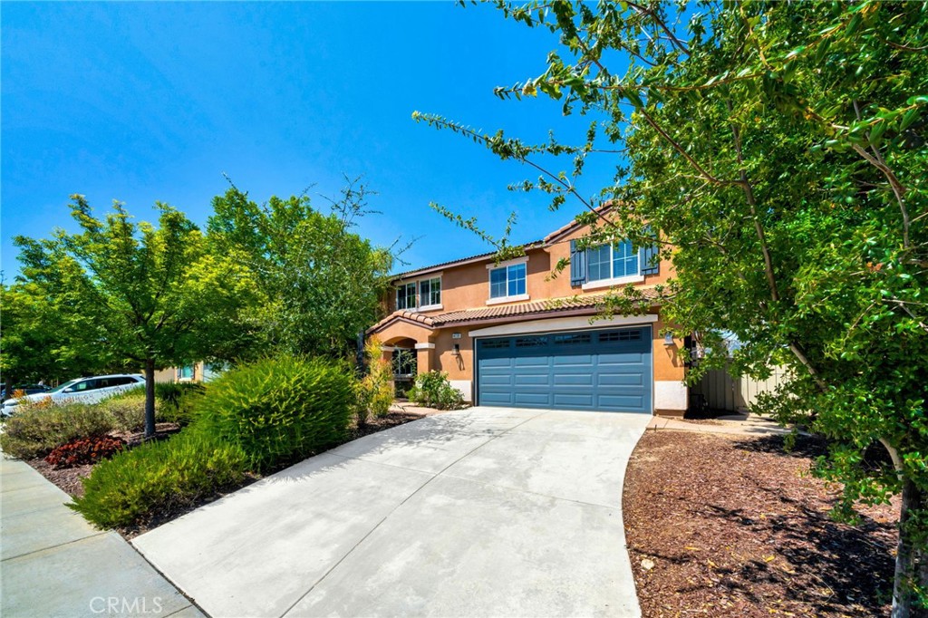 46109 Via La Tranquila