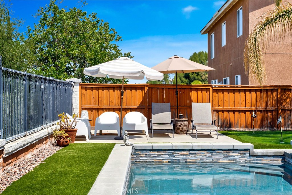 46109 Via La Tranquila