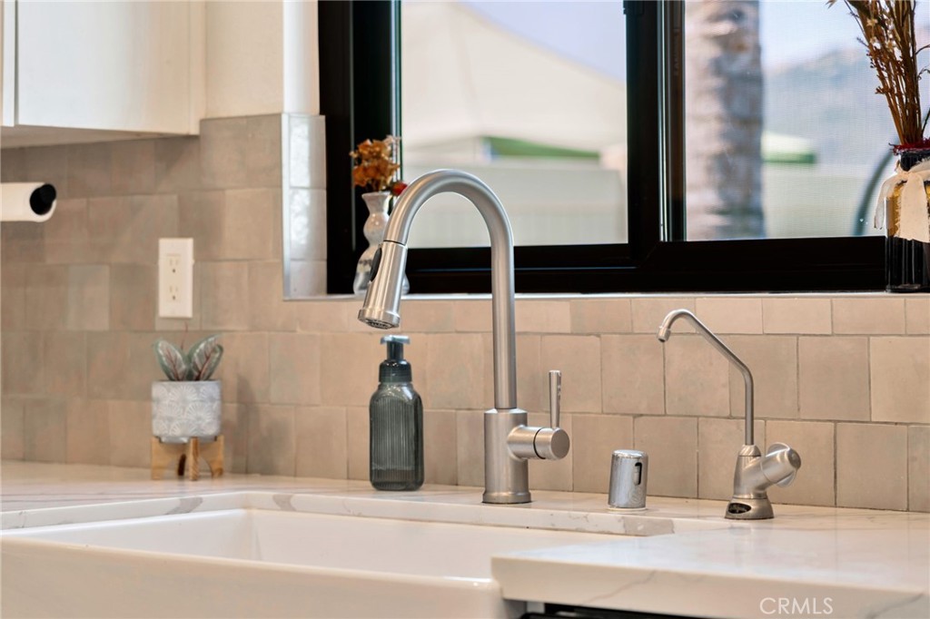 46109 Via La Tranquila