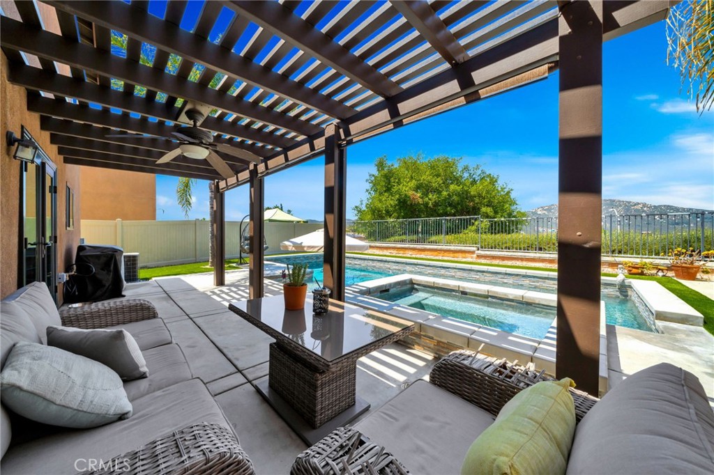 46109 Via La Tranquila