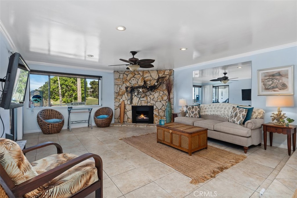 2501 S El Camino Real 205