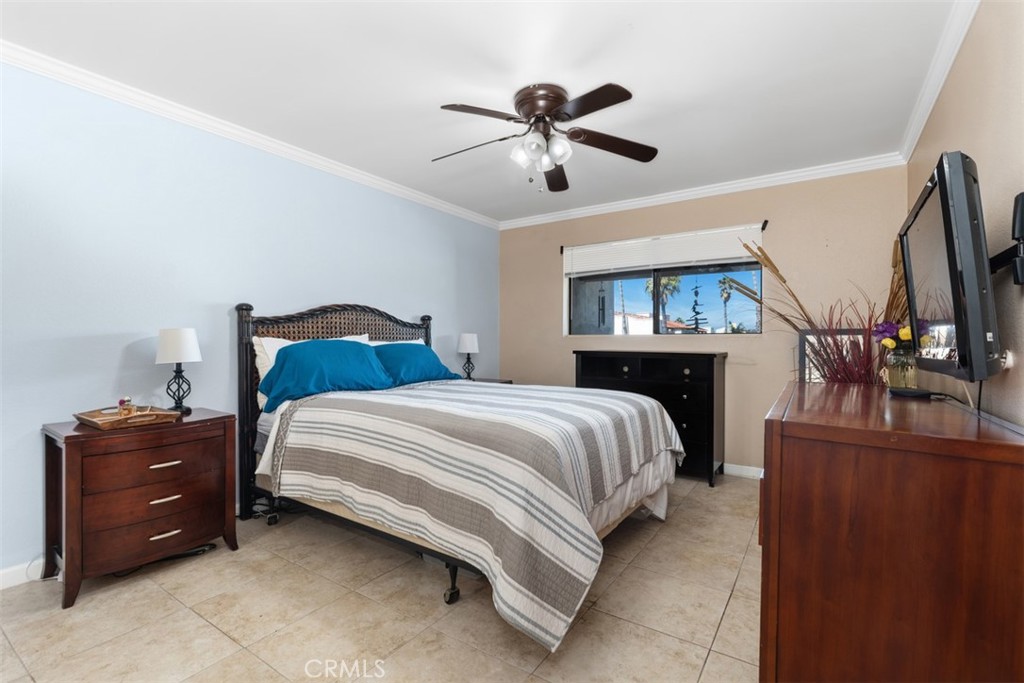 2501 S El Camino Real 205