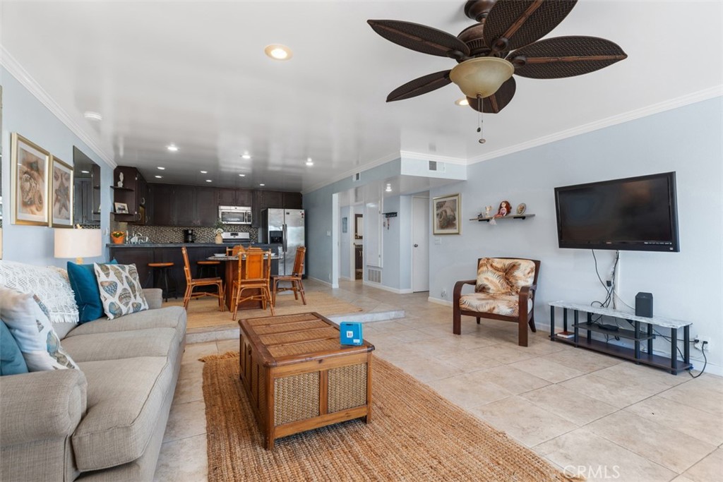 2501 S El Camino Real 205