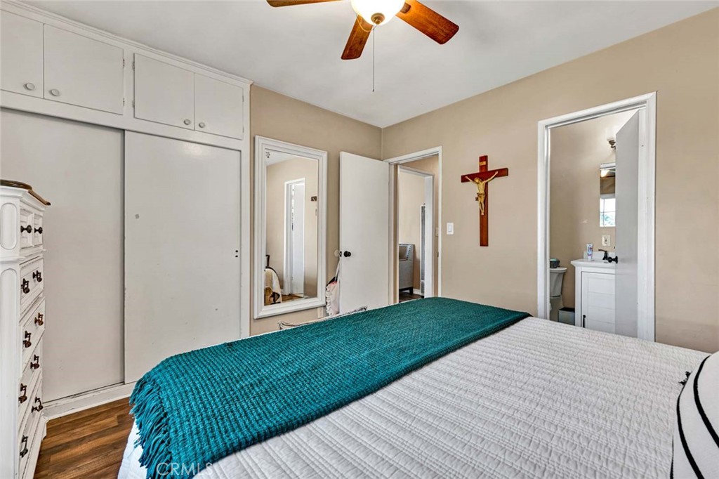 7901 Rockwell Avenue