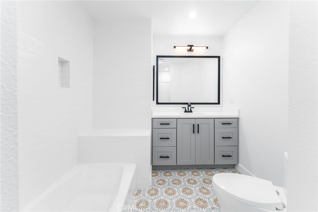 33035 Lighthouse Court