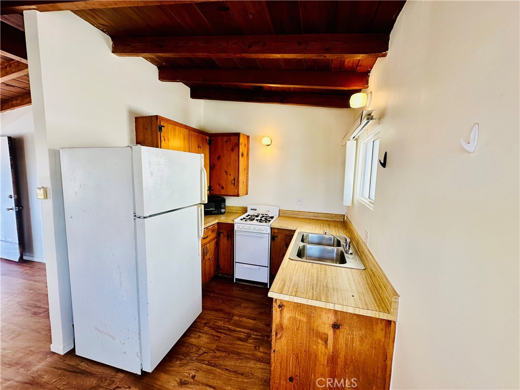 216 Avenida Cabrillo