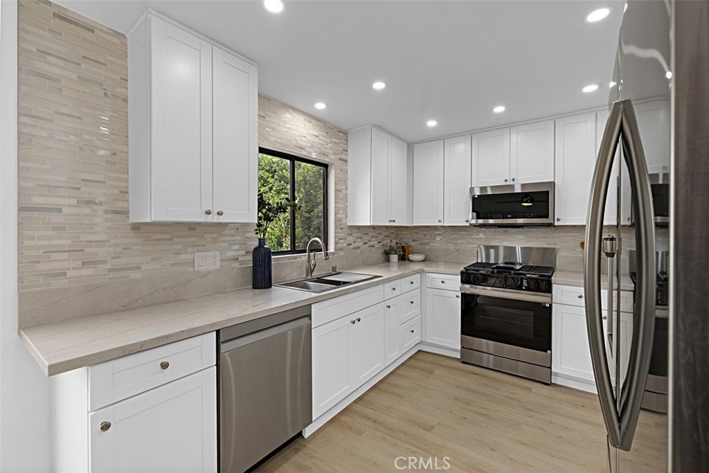 4218 Troost 20