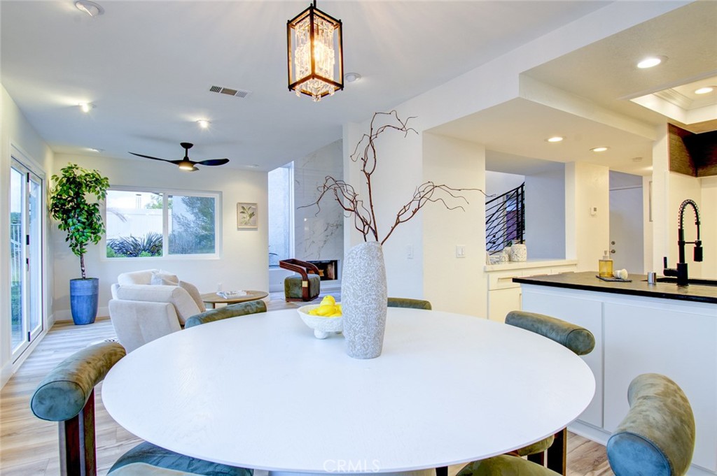51 La Costa Court