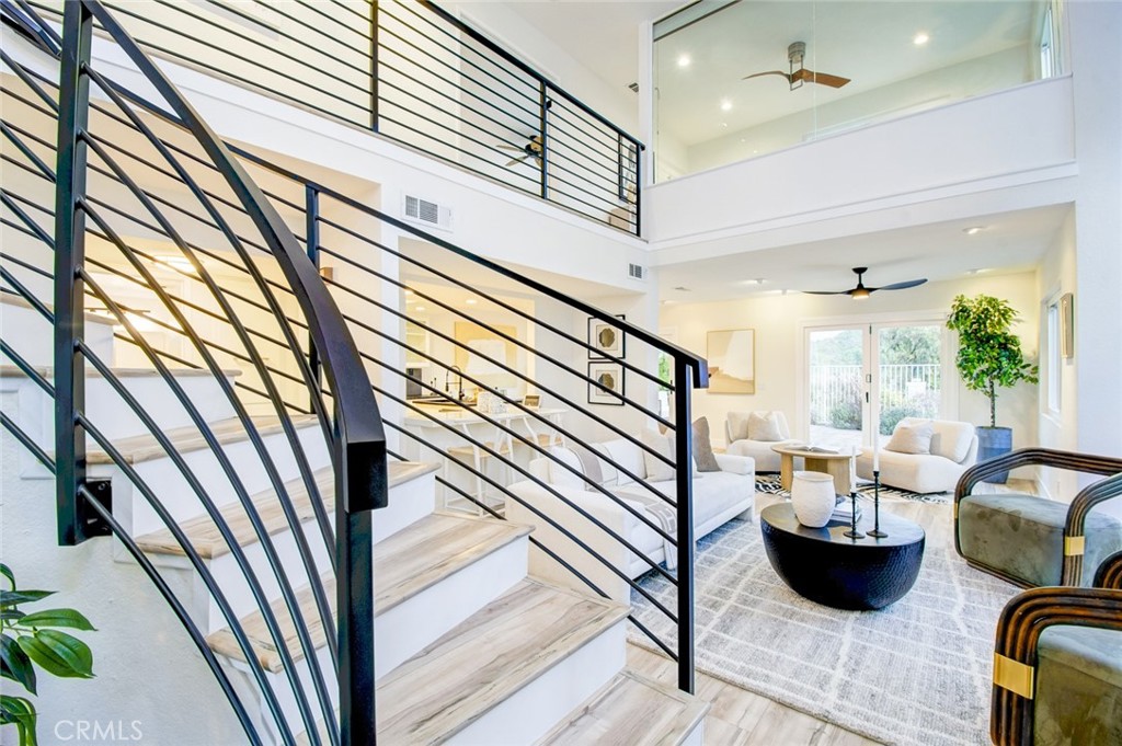 51 La Costa Court