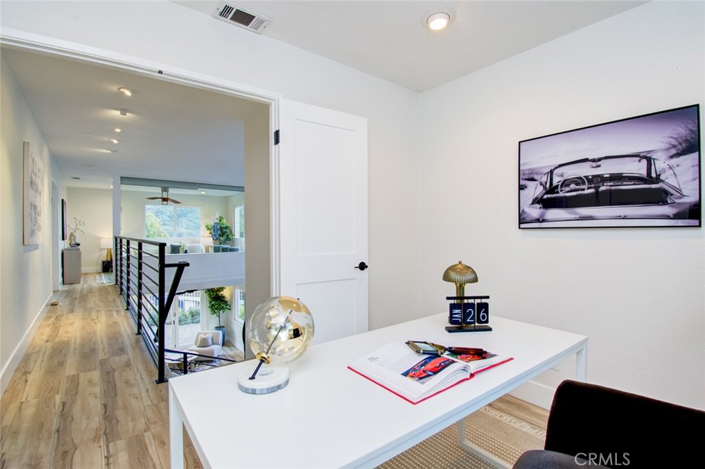 51 La Costa Court