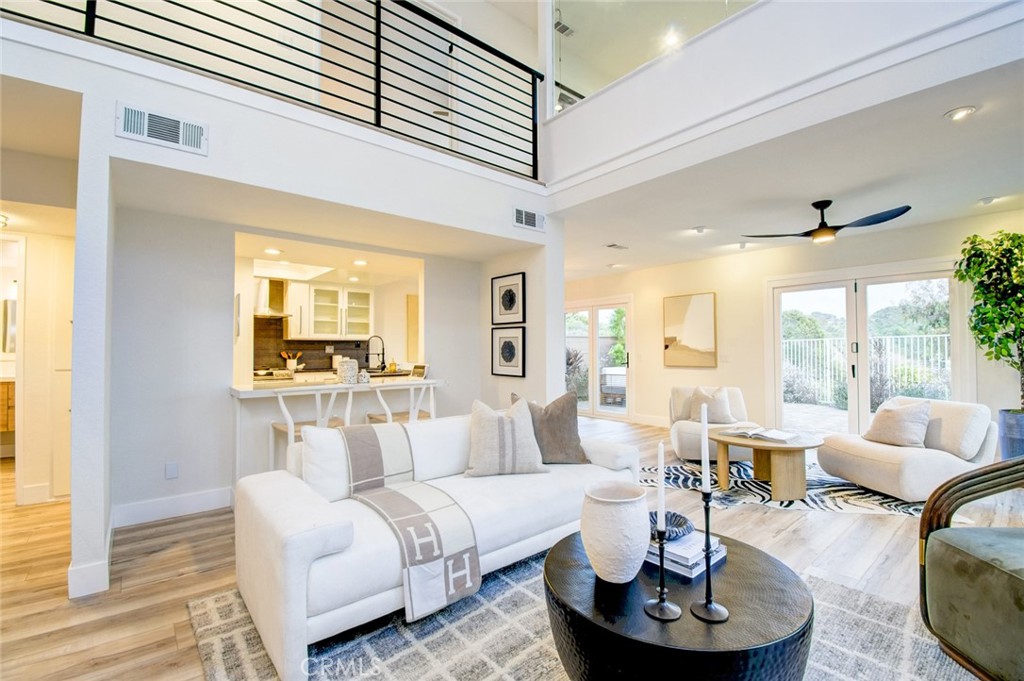 51 La Costa Court