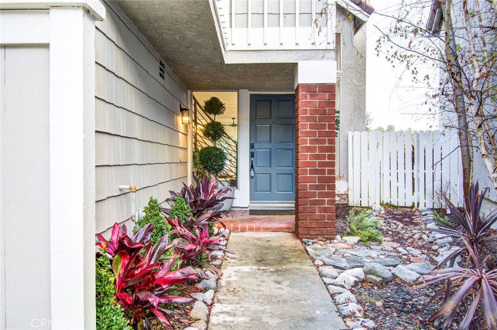51 La Costa Court