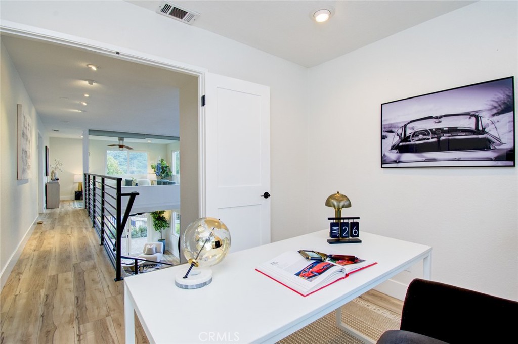 51 La Costa Court