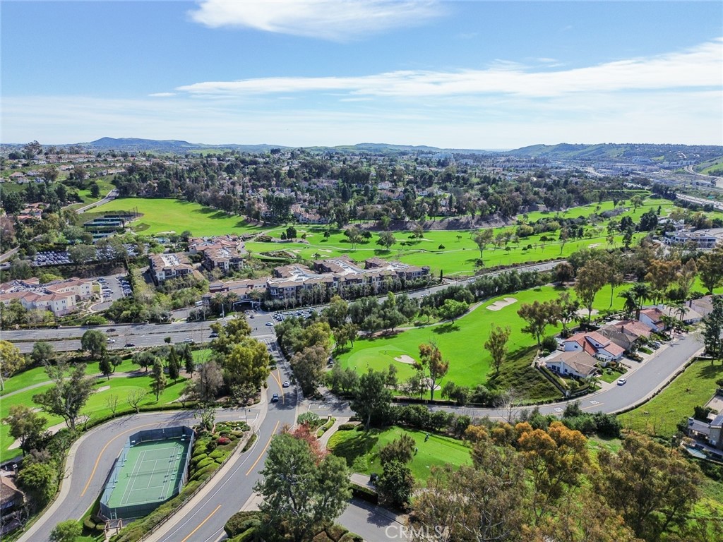 26061 26061 Via Viento