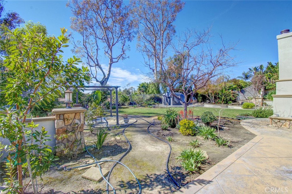 26061 26061 Via Viento