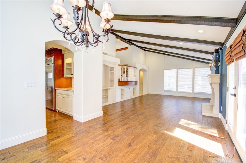 26061 26061 Via Viento